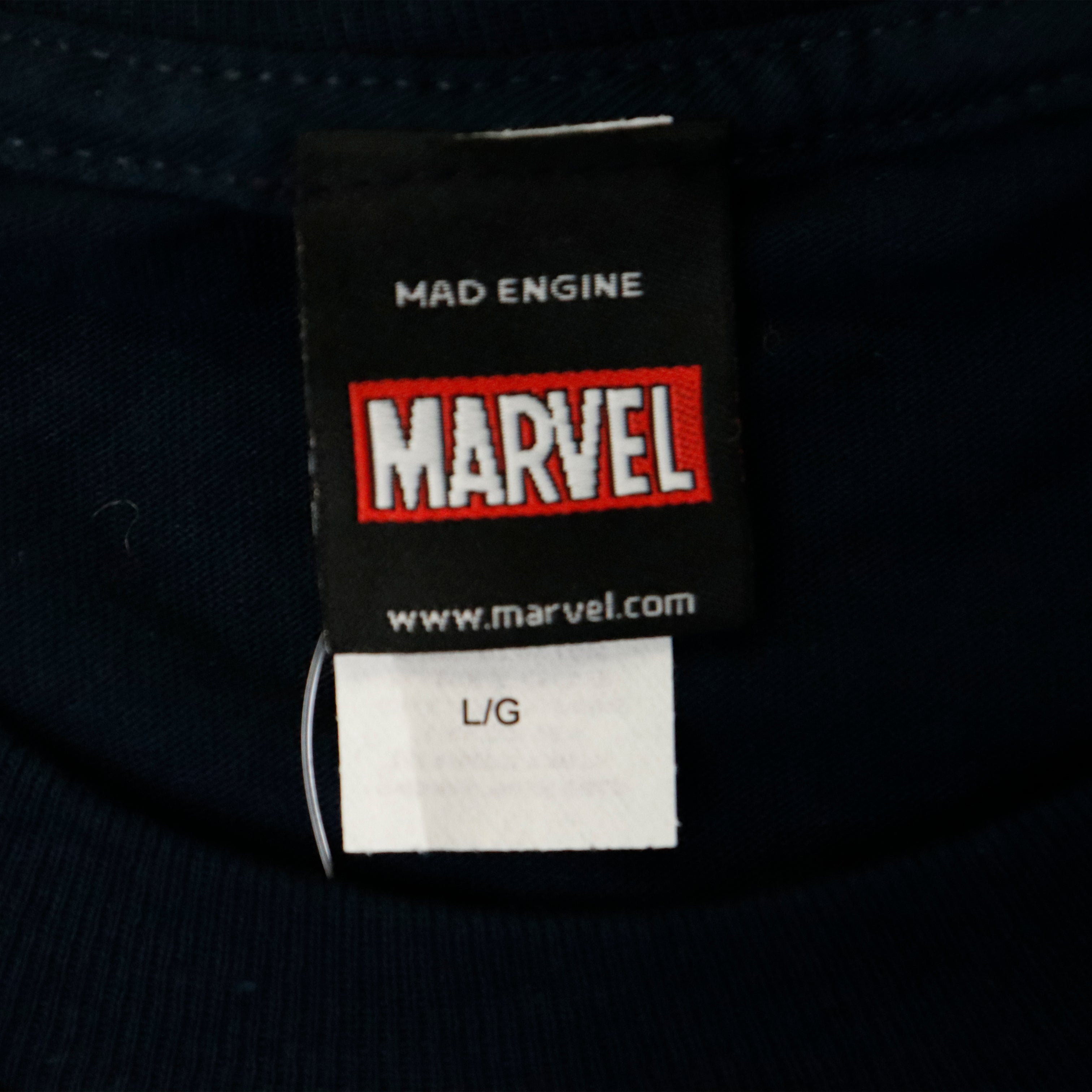 Vintage 2011 Marvel Mad Engine Superheroes Graphic T-Shirt Size L