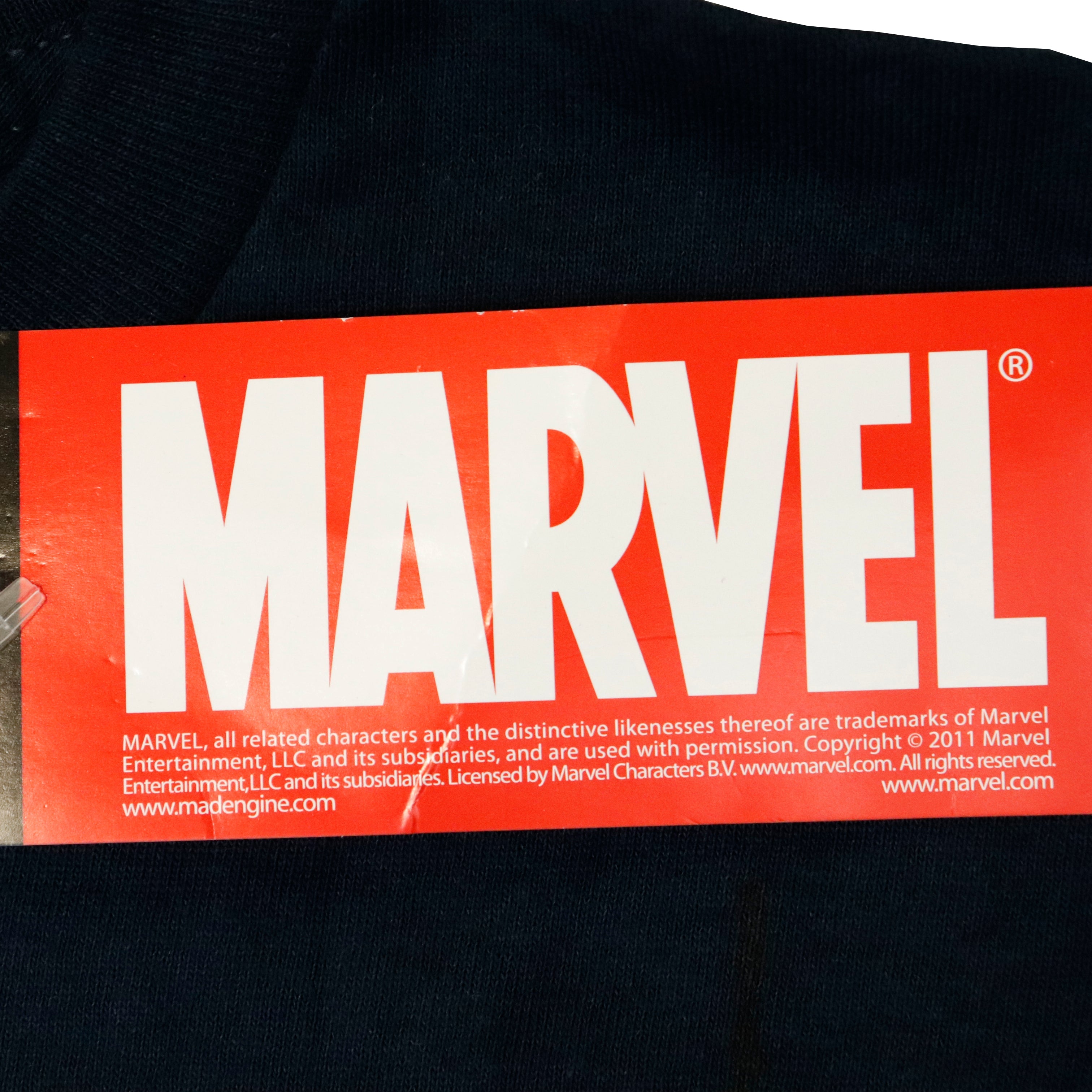 Vintage 2011 Marvel Mad Engine Superheroes Graphic T-Shirt Size M