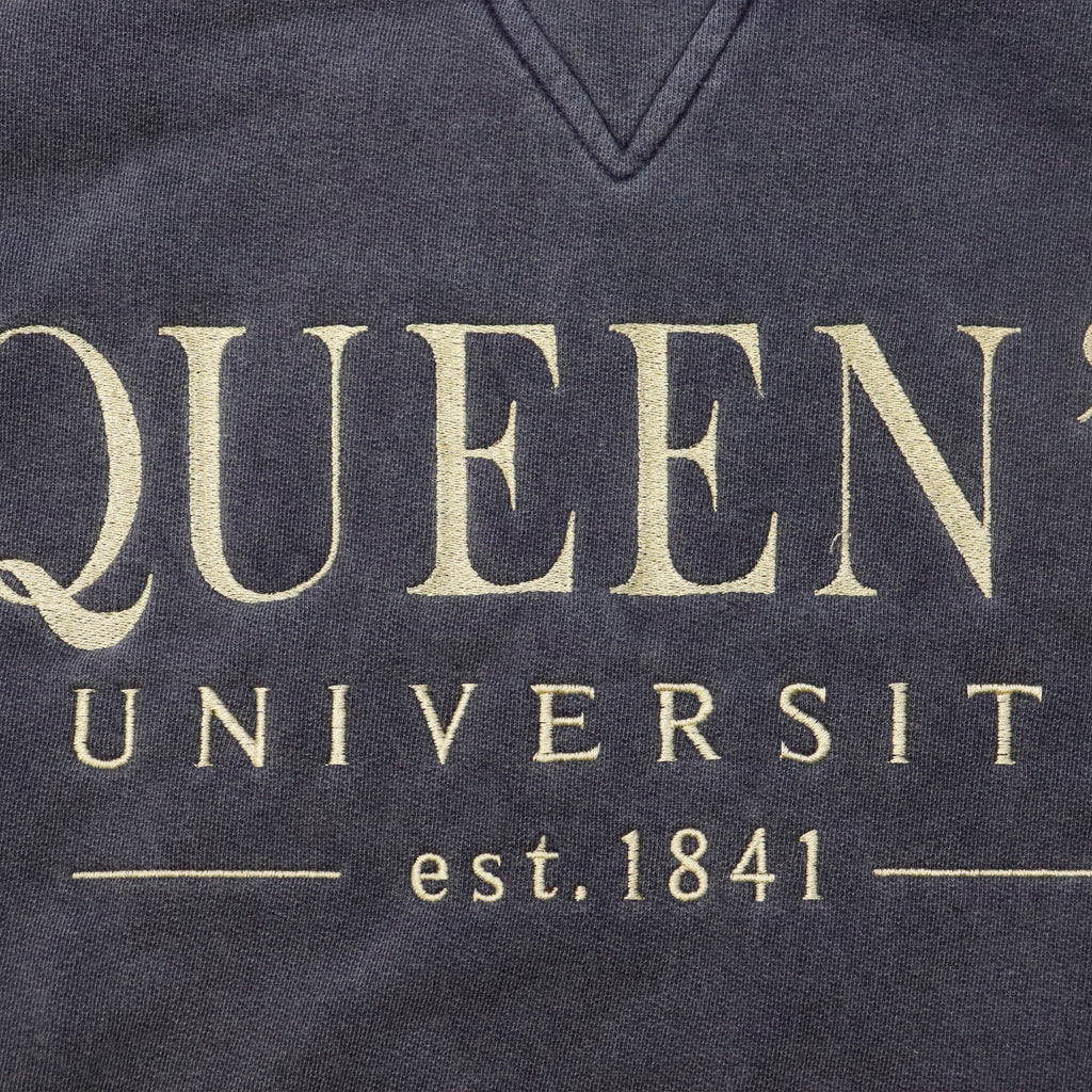 Vintage Queen's University Logo Crewneck Sweatshirt Size XXL