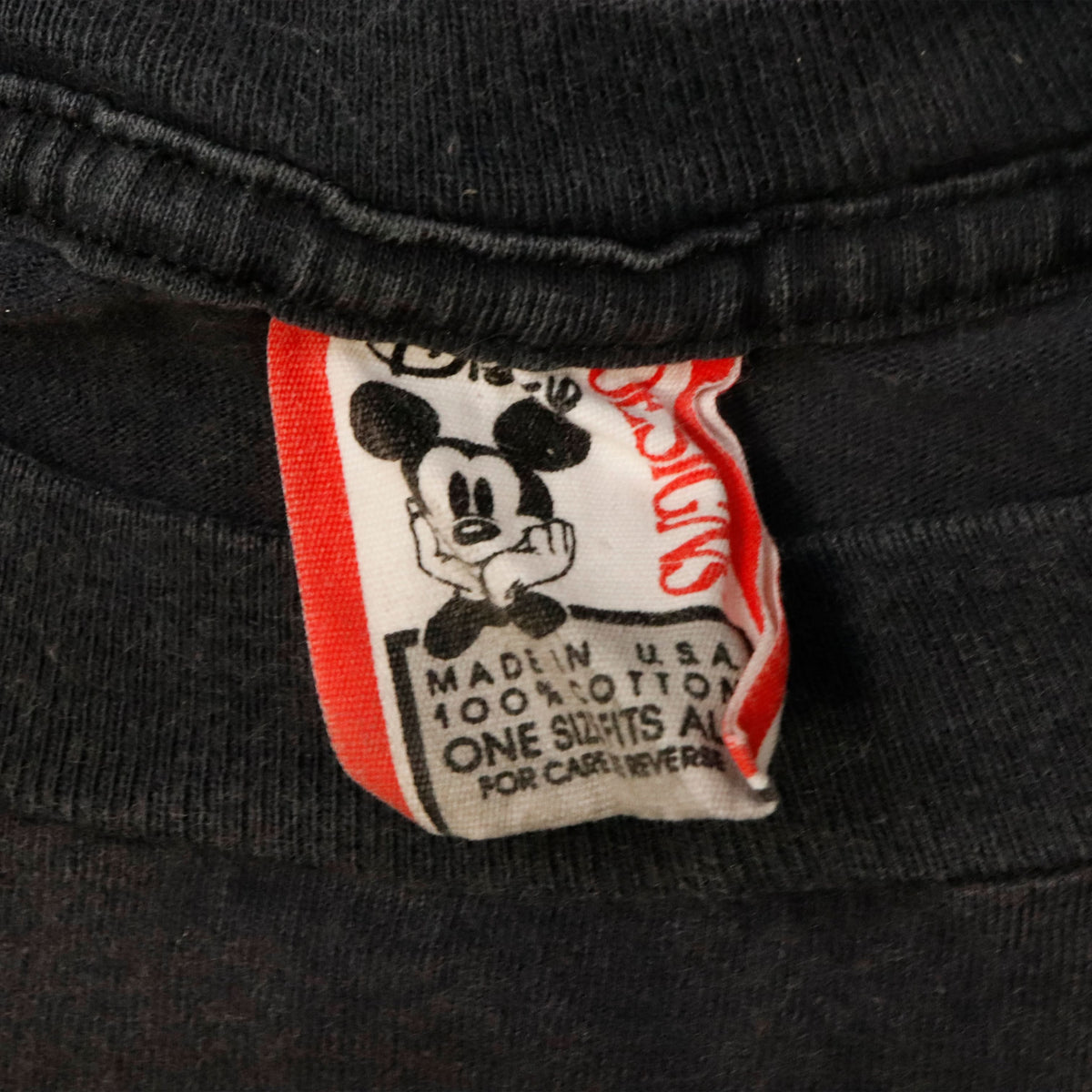 Vintage Mickey Mouse Big Head graphic T-shirt 90s