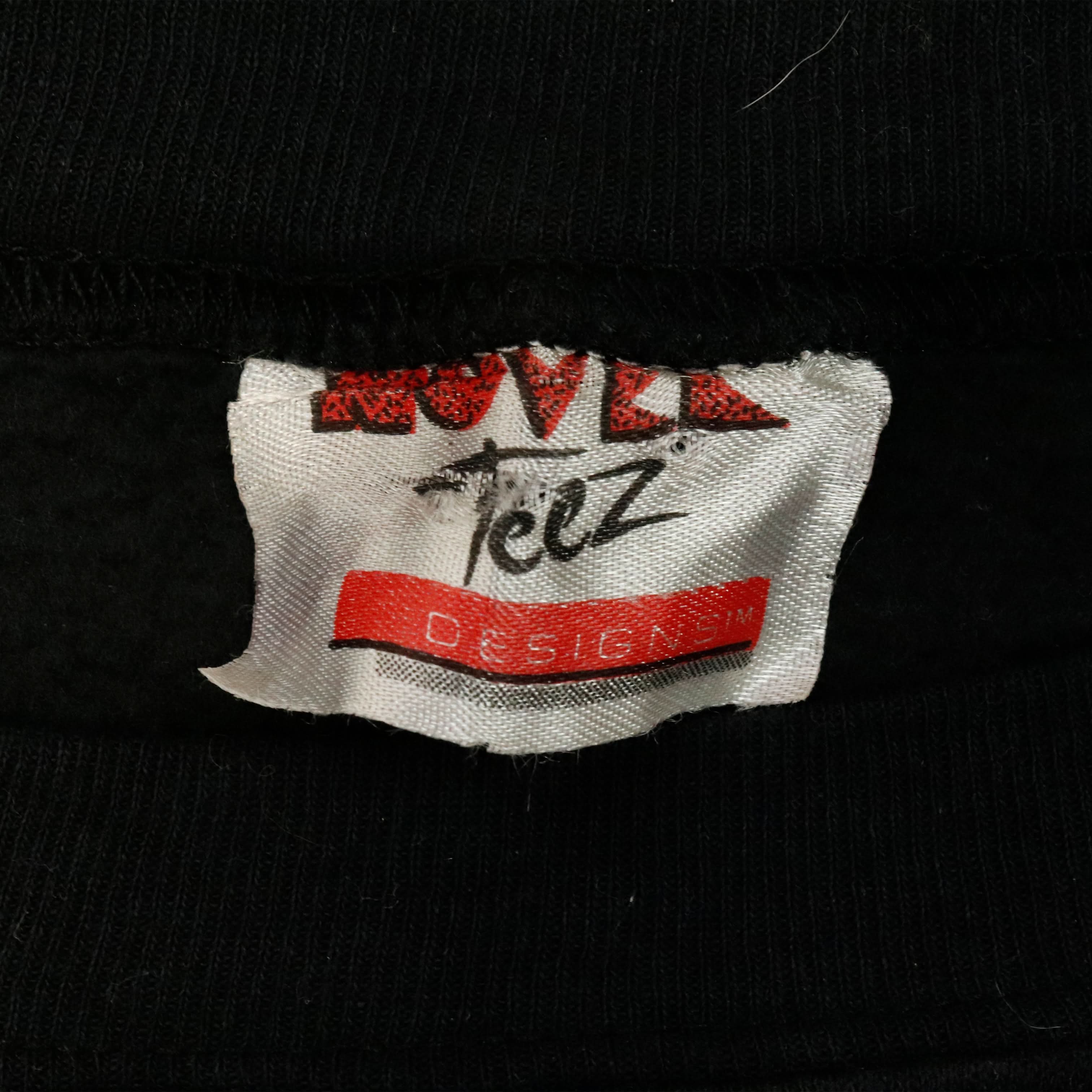 Vintage 1996 Looney Tunes She-Devil Graphic Sweatshirt Size N/A